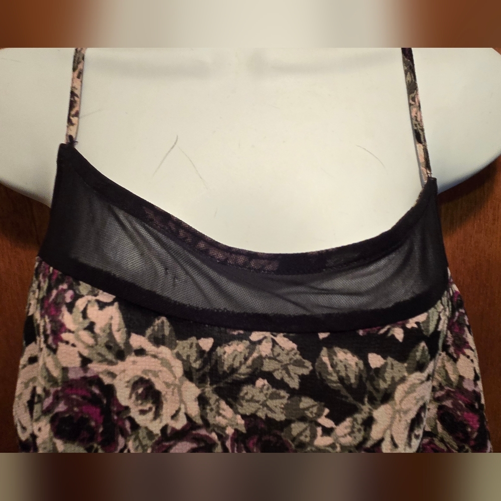 Self 🩷E Floral Camisole Top - Black & Purple SzM - Picture 4 of 7